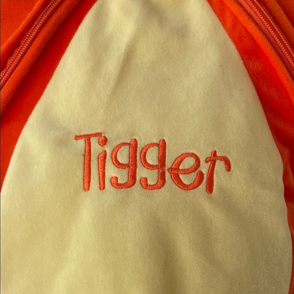 ‘Disney World Baby’ Vintage Plush Tigger Costume 6–12 Months (#1) - Picture 3 of 12